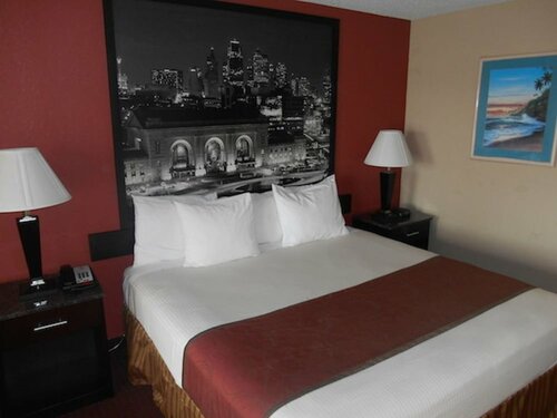 Guesthouse Inn & Suites St. Joseph, Book Hotel Hoteller i Missouri med pool, Swimmingpool