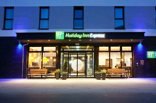 Holiday Inn Express Frankfurt Airport - Raunheim by IHG, Забронировать Отель Раунхайм земля Гессен