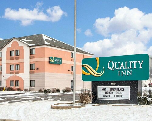 Quality Inn Merrillville, Забронировать Отель Отели Мерриллвиль 3 звезды, рядом с Methodist Hospitals Diabetes, 3*
