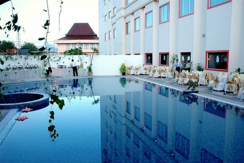 Hotel Grand Tiga Mustika, Забронировать Отель Отели провинции Восточного Калимантана с парковкой, Парковка