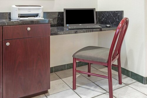 Scottish Inns & Suites Forney, Забронировать Мини-отель Форни 