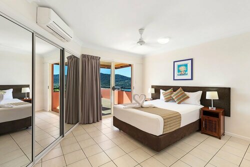 Martinique Whitsunday Resort, Забронировать Апарт-отель Эрли-Бич Whitsundays, рядом с Рынок пляжа Эйрли