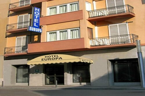 Hotel Europa, Забронировать Отель Сан-Фелиу-де-Гишольс Baix Empordà