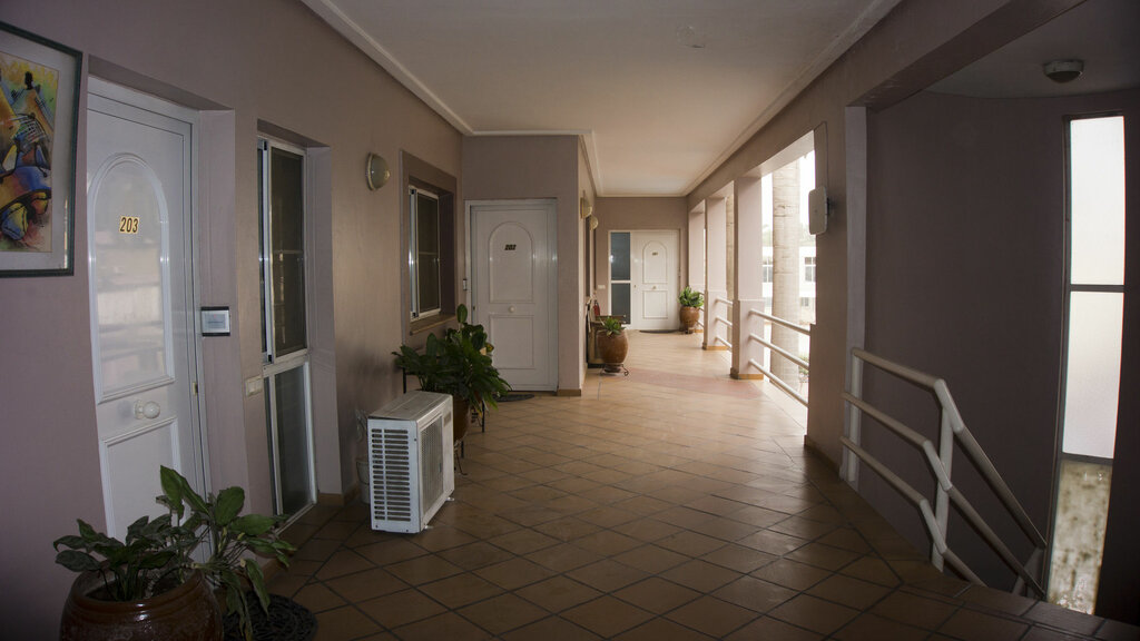 Crown Apartamento Hotel