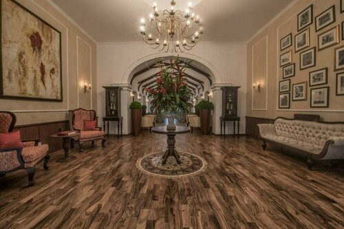 Residence by Uga Escapes, Забронировать Отель Отели Коломбо с бассейном, рядом с Kollupita Railroad Station, Бассейн