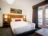 Elan, Rezerwuj Hotel Hotele w Calgary z parkingiem, w pobliżu Lougheed House, Parking