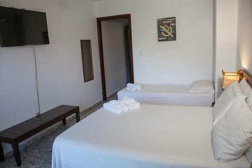 Pousada Porto dos Casais, Забронировать Отель Прайя-ду-Роза Санта-Катарина