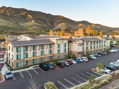 TownePlace Suites Thousand Oaks Agoura Hills, Забронировать Отель Отели Таузанд-Окс с бассейном, Бассейн