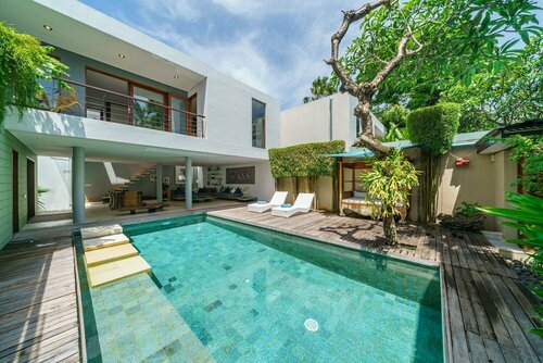 Villa Rio - Contemporary 2BR Villa in Downtown Seminyak, Забронировать Вилла Бизнес-отели провинции Бали, 4* 5*