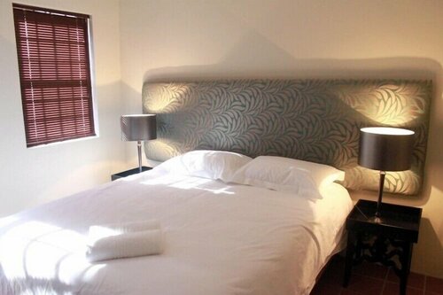 Swellendam Self Catering, Забронировать Дом для отпуска Свеллендам провинция Западный Кейп, рядом с NG Church Swellendam