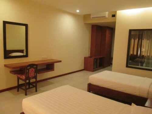 Man Myanmar Hotel, Prenota Hotel Hotel a Naypyidaw Union Territory con piscina, Piscina