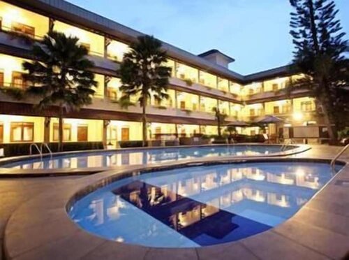 Cakra Kembang Hotel, Забронировать Отель Отели Катур Тунггал с парковкой, Парковка
