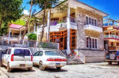 Noor Palace Hotel, Rezervați Hotel Village of Kalam 