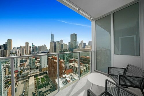 Level Chicago - River North, Забронировать Отель Отели Чикаго 4 звезды, рядом с Театр Кадилак Пэлас, 4*