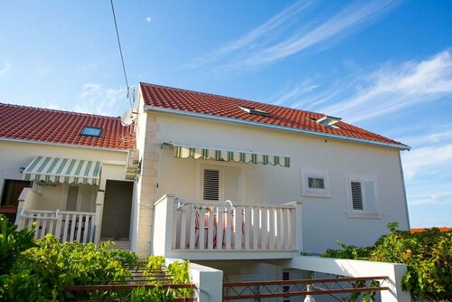 Apartments Lenka, 予約 アパートメント Brac Island Omis