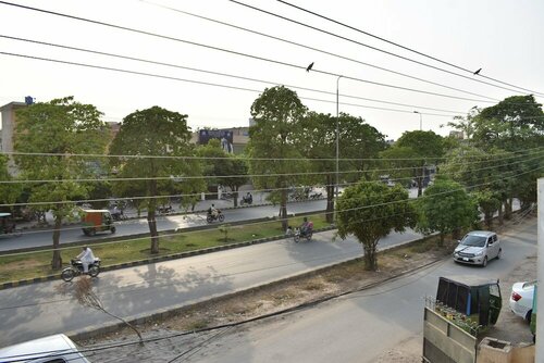 Bright Hotel, Prenota Hotel Johar Town Lahore
