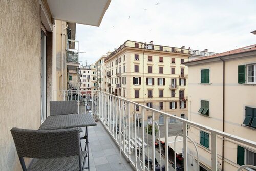 Suites Colombo 32, Забронировать Отель Специя Итальянская Ривьера, рядом с Порт Ла Специи