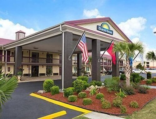 Days Inn by Wyndham West Memphis, Book Hotel Hoteller i Ozark med pool, Swimmingpool
