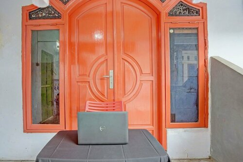 Hotel O Surya Indah Homestay Syariah, Брондау Қонақ үй Mojokerto East Java
