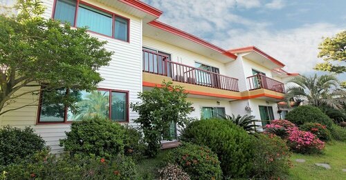 The Areumdaun Pension, Забронировать Гостевой дом Отели Согвипхо с парковкой, Парковка