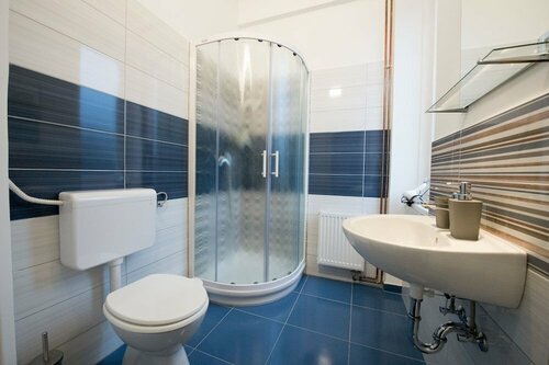 B&B Vila Teslova, Забронировать Гостевой дом Отели Среднесловенского региона с парковкой, Парковка