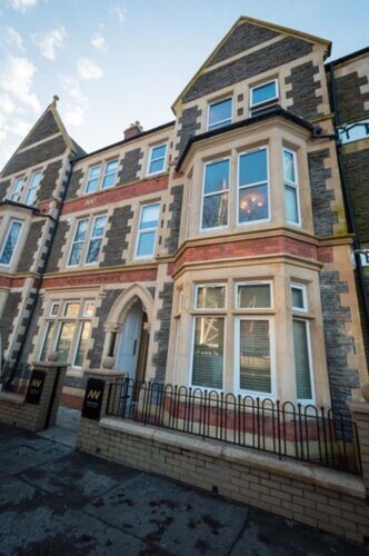 Aaron Wise Serviced Apartments, Rezervați Hotel Cardiff Bay Cardiff, lângă Sophia Gardens