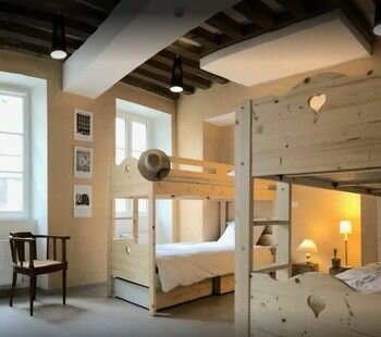 L'auberge de Treigny - Hostel, Rezervasyon Pansiyon / Hostel Treigny-Perreuse-Sainte-Colombe Yonne