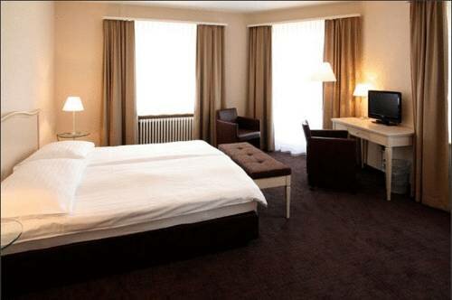 Hotel Neufeld, Забронировать Отель Бизнес-отели кантона Цюриха, 4* 5*