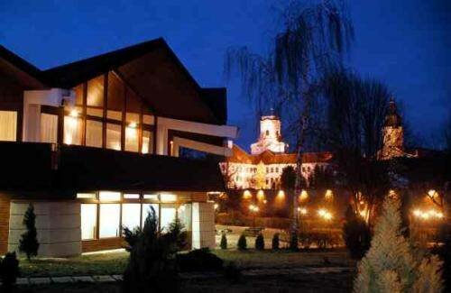 Icon Győr Hotel & Restaurant, Забронировать Отель Дьёр Szigetkoz