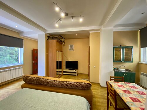 Status na Kirova 10 v Yalte Apartment, Rezervovat Apartmán Jalta 