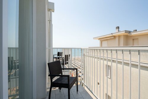 Hotel Boston 3 Stelle Superior Frontemare, Забронировать Отель Лидо ди Езоло Riviera Ovest