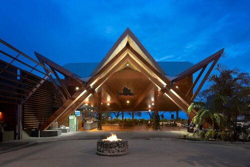 Coral Sea Resort & Casino, Rezerwuj Ośrodek wypoczynkowy Honiara Guadalcanal