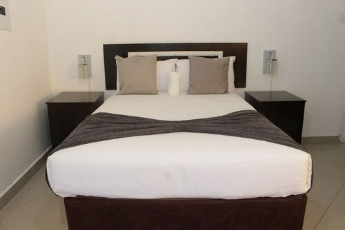 Laha Hotel, Забронировать Отель Маун 