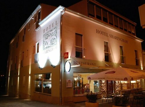 Hotel Sharingham, Забронировать Отель Отели Брно с парковкой, Парковка