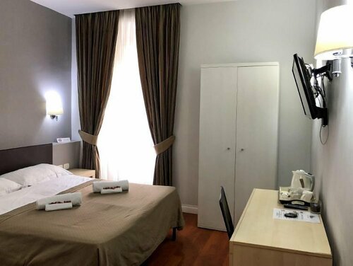 Elle Cavour Guest House, Забронировать Гостевой дом Гостевые дома Рима, рядом с Репубблика — Театро-делль-Опера, Гостевой дом