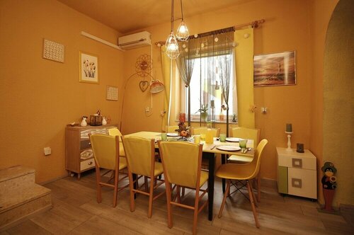 Holiday house Vesna for relaxed vacation, Забронировать Дом для отпуска Отели Винкуран с бассейном, Бассейн