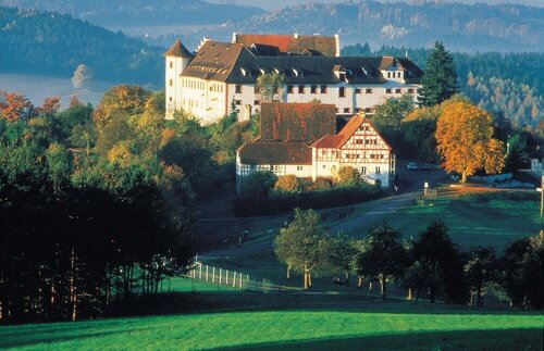 Hotel & Tagungszentrum Schloss Hohenfels, Забронировать Отель Отели Штоках с завтраком, Завтраки
