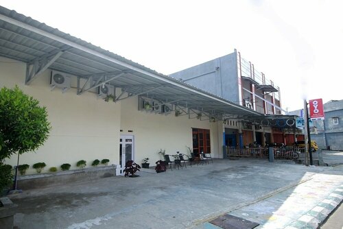 OYO 1335 Anie 71 Residence, Prenota Hotel Bengkulu 