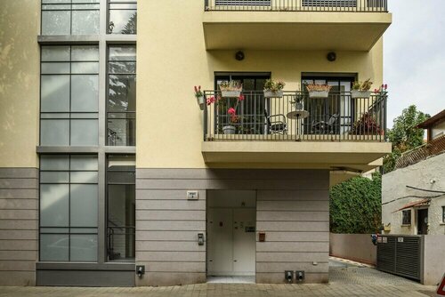 1BR duplex Apt with private Balcony, Забронировать Апартаменты/квартира Апартаменты Тель-Авива, Апартаменты/квартира