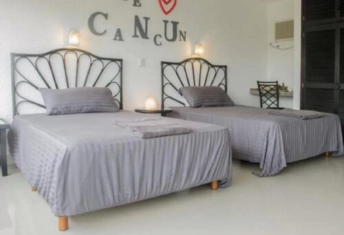 Modern Apartment Near the Beach, Забронировать Апартаменты/квартира Отели Канкун с парковкой, рядом с Пляж Дельфинов, Парковка