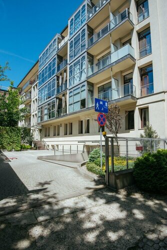 Wielopole 17 Apartments, Забронировать Апартаменты/квартира Отели Кракова с парковкой, рядом с Галерея Крипта у Пияров, Парковка