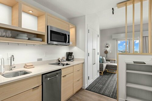 TownePlace Suites Cape Canaveral Cocoa Beach, Забронировать Отель Кейп-Канаверал Space Coast, рядом с Victory Casino Cruises