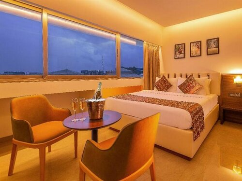 Hotel Metropole Inn, Забронировать Отель Отели штата Махараштры с завтраком, Завтраки