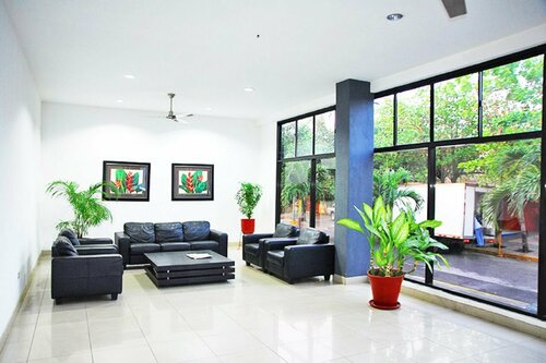 Hotel Brandts Ejecutivo Los Robles, Book Hotel Hotels in Managua Region with Parking, Parking