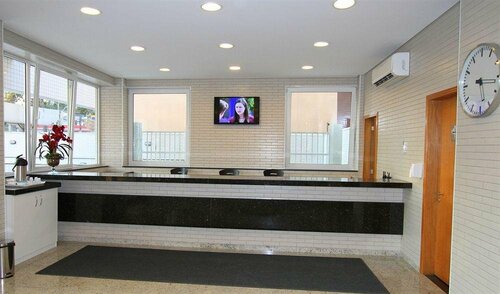 Hotel Confiance Centro Cívico, Забронировать Отель Отели в центре Куритиба, в центре, недорого, Завтраки