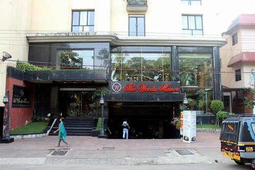 The Woods Manor MG Road, Забронировать Отель Отели Коччи 3 звезды, рядом с Ernakulam Public Library, 3*