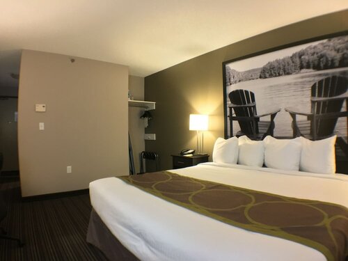 Super 8 by Wyndham Kapuskasing, Prenota Hotel Hotel a Ontario con parcheggio, Parcheggio