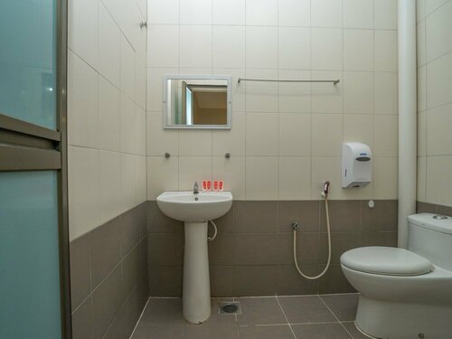 OYO 90585 D Pearl Hotel, Varaa Hotelli George Town Pulau Pinang