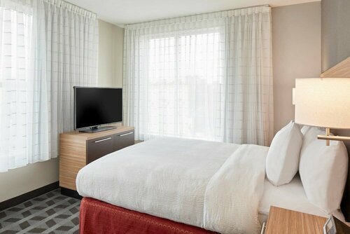 TownePlace Suites by Marriott Columbus North - OSU, Забронировать Отель Колумбус штат Огайо