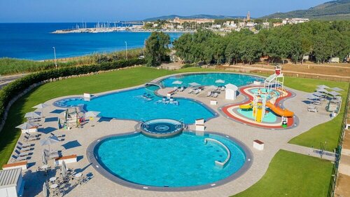 Camping Village Laguna Blu, Забронировать Кемпинг Отели Фертилия с бассейном, Бассейн